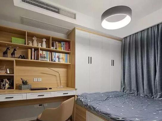 The invisible bed in the small bedroom can not only realize a multi-purpose house, but also save more space!